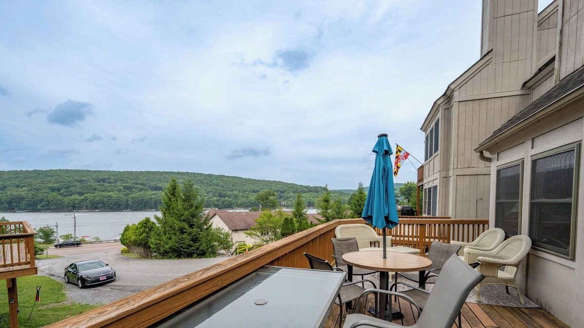 Thayerville Condo | Lakeview 2-bedroom condo with wood fireplace