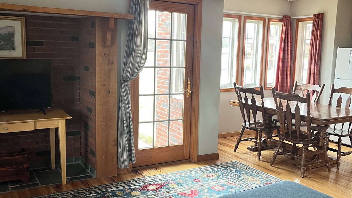 Geneva Cottage | Lakeview and relax at the heart of Seneca lake