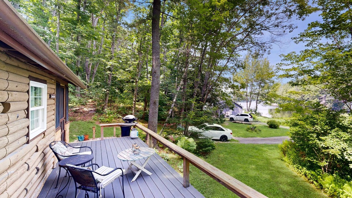 Boothbay Cabin | Lakeview Cabin with Private Deck, Grill, & Fireplace + Free WiFi - Close to Town