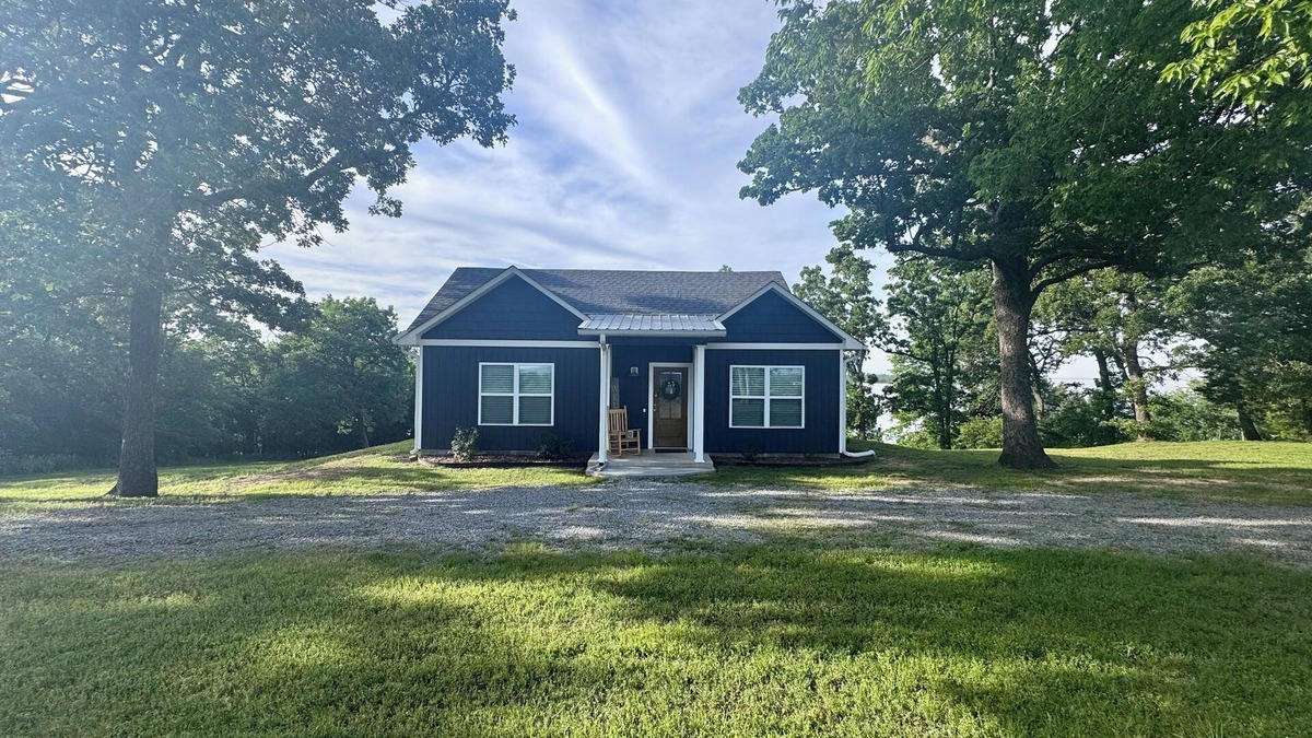 Blocker Cottage | Lakeview cottage with paved access, near boat ramp and only 10 mins from town!