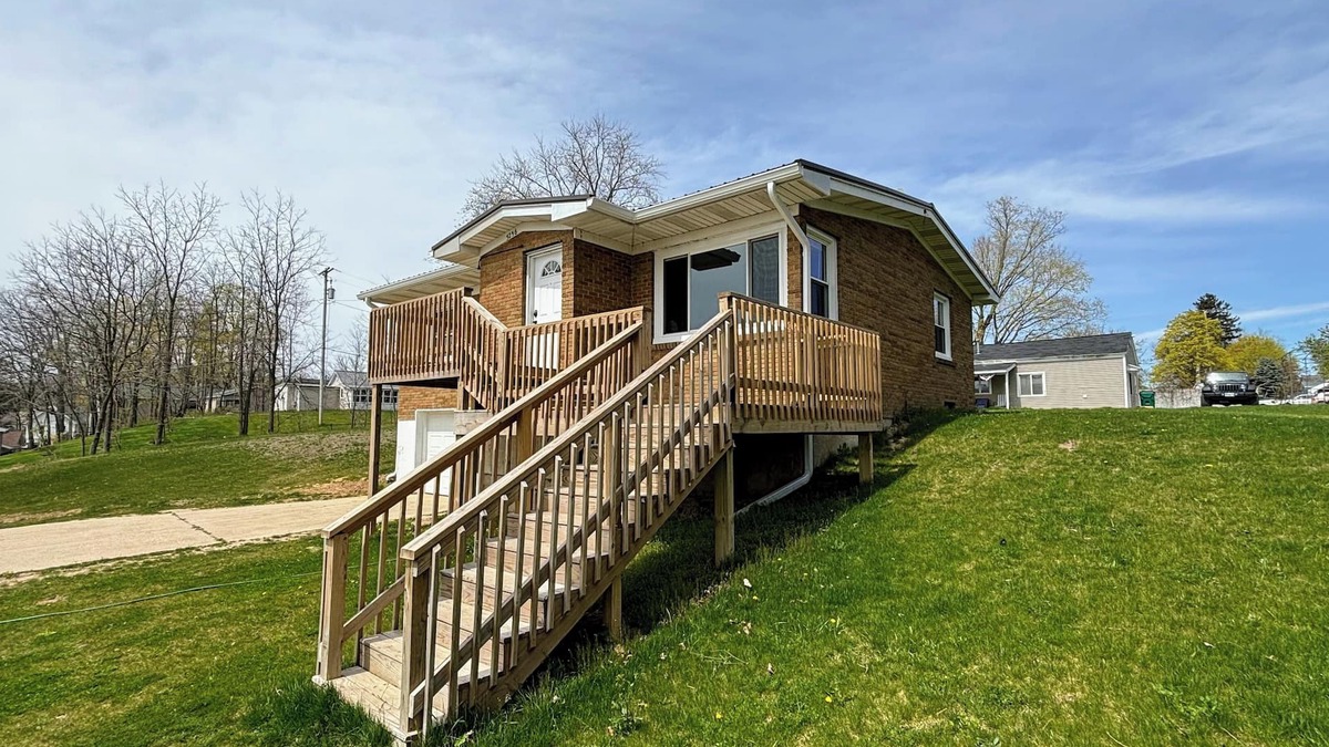 Fremont Cottage | Lakeview Getaway: Steps away from park, public beach and boat launch