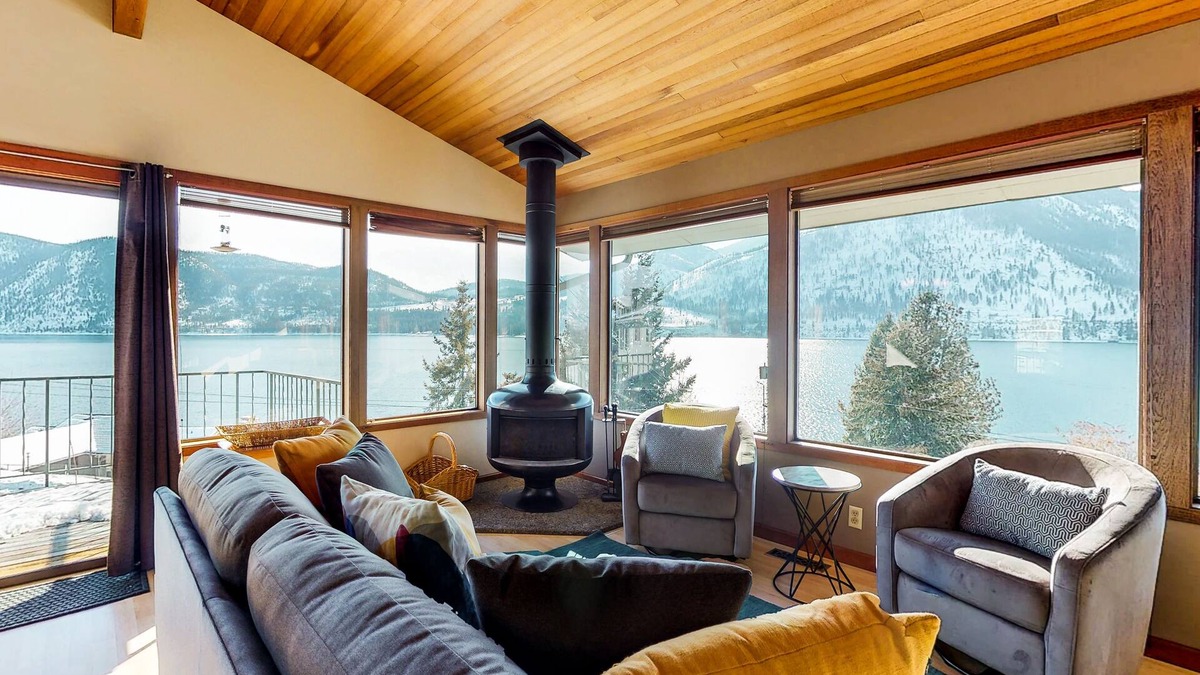 Willow Point House | Lakeview home with a great deck, walk across the street to beach