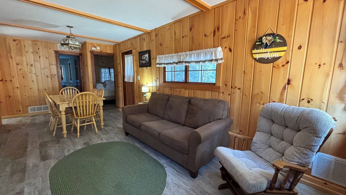 Hazelhurst Cabin | Lakeview Lodge ~ Spacious Three Bedroom with Lake Views in Hazelhurst, Wisconsin