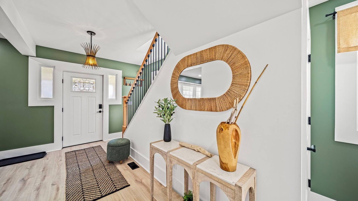 Ashtabula House | Lakeview Modern Stay Near Beaches, GOTL, and Spire