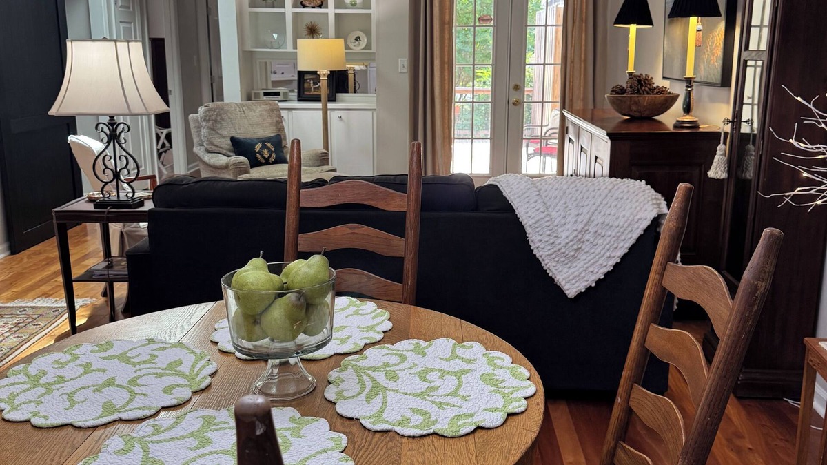 Thomasville House | Lakeview Privacy in the Heart of Thomasville