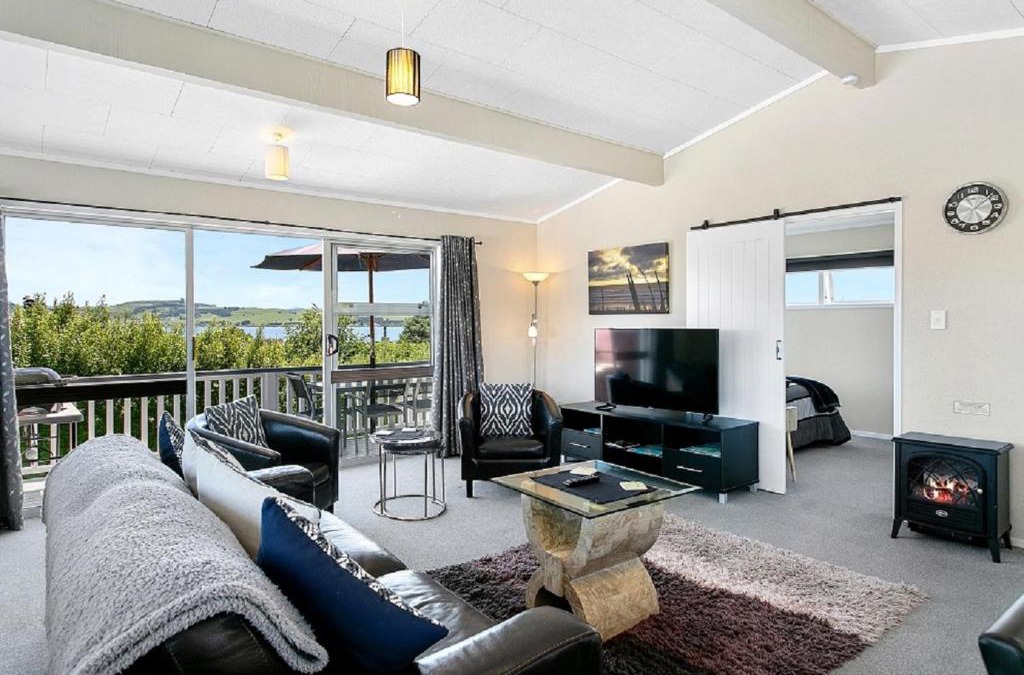 Richmond Heights Apartment | Lakeview's On Richmond