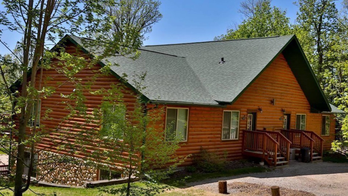 Puposky Villa | Lakeview Villa on Big Turtle Lake - Prime Fishing Location