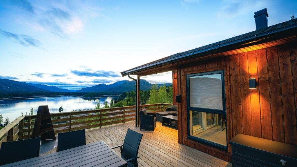 Kviteseid Ski Chalet | Lakeview Vrådal Hyttegrend