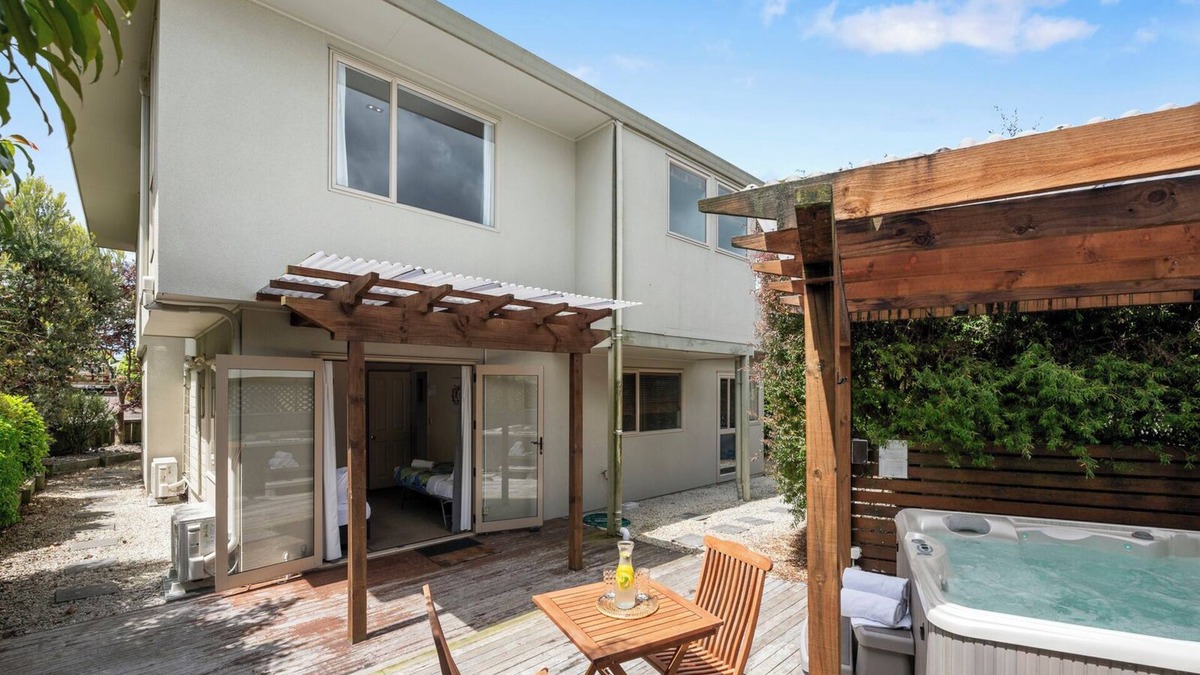 Taupo Cottage | Lakewood Haven - Taupo Holiday Home