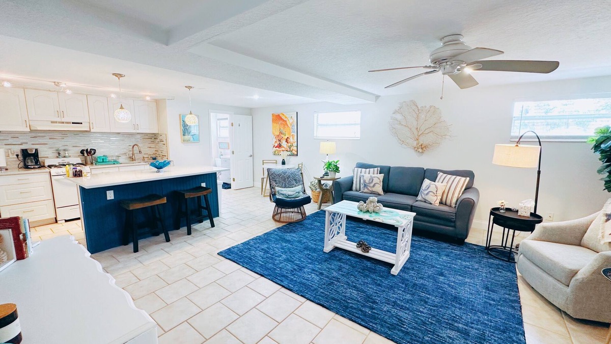 Horton Shores Apartment | LaLa`s Beach House, Two! - Walking Distance to the Beach and Great Shopping!