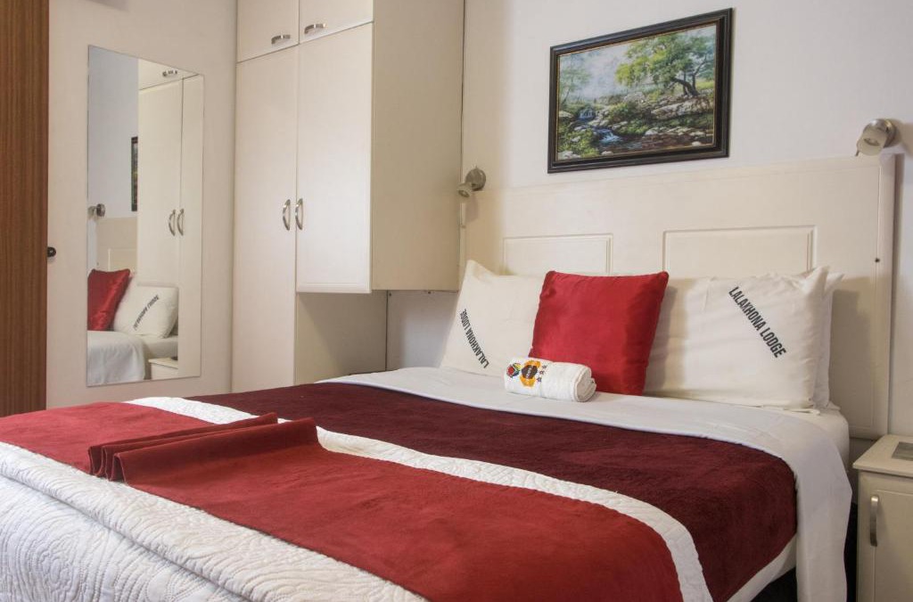 Umzimkhulu Cabin | Lalakhona