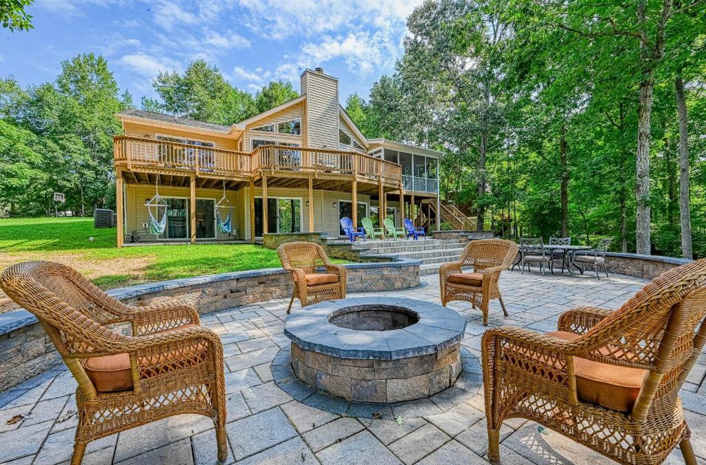 Mineral House | Lalli's Lake House