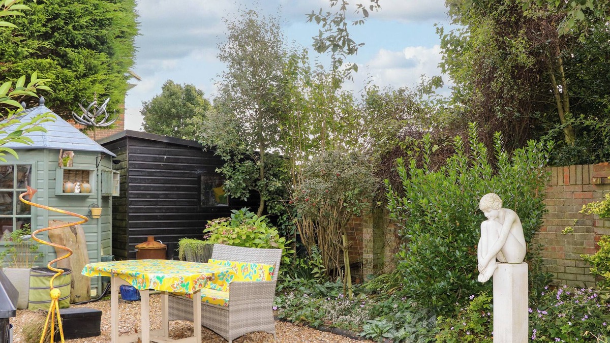 Seaford Cottage | Lambles