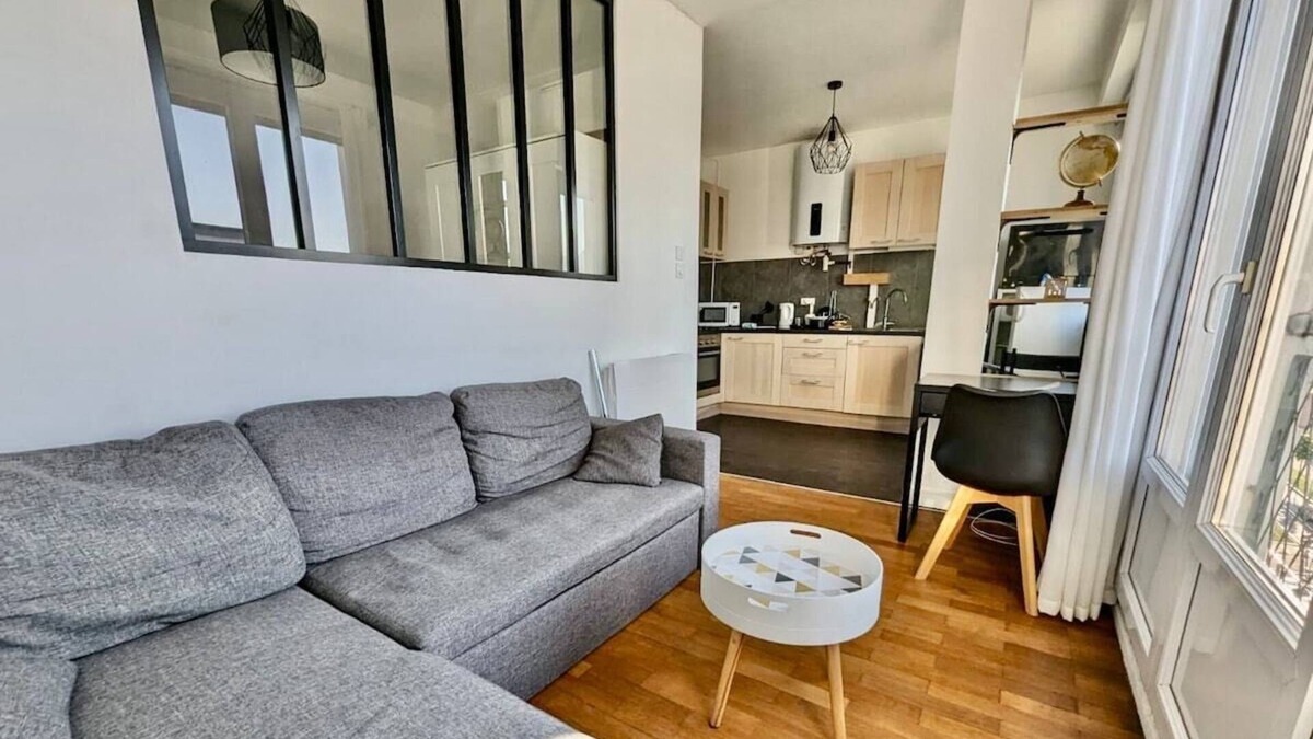 Quartier des Eaux-Claires Apartment | LaMeline - T2 Rocade/Centre - Calme & Tout Equipé