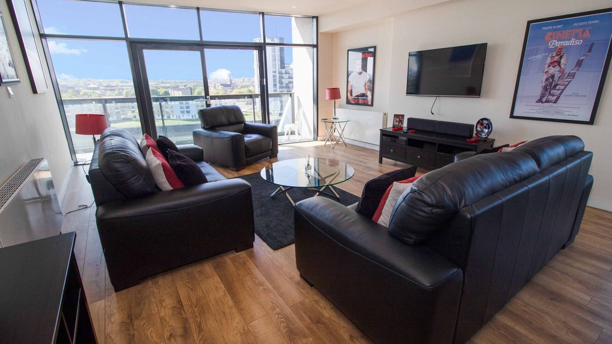 Glasgow Westend Apartment | Lancefield Quay - SECC & Hydro Arena, parking available