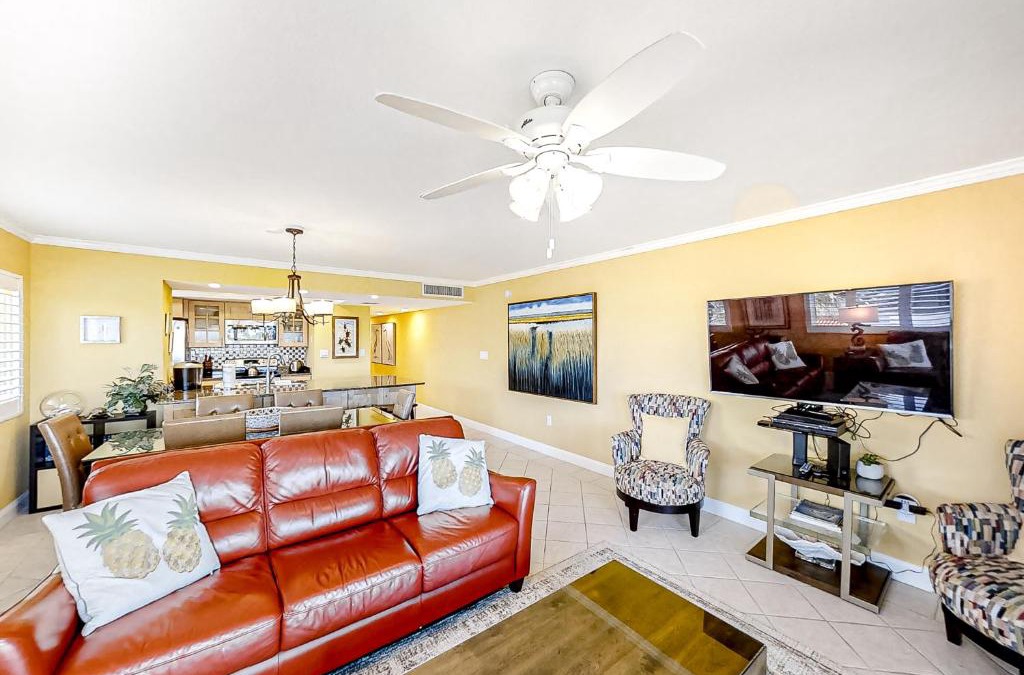 Sunset Beach Hotel | Land's End 4-306