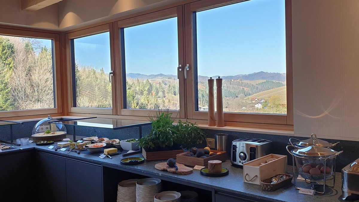Glanz an der Weinstrasse Hotel | Landgut am Pößnitzberg