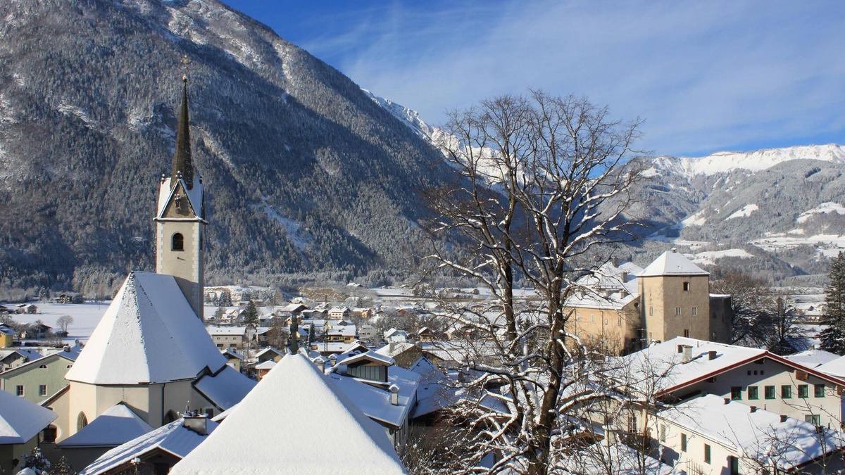 Golling an der Salzach Apartment | Landhaus Stockl - apartment /apartment, shower and bath, toilet, 2 bedrooms