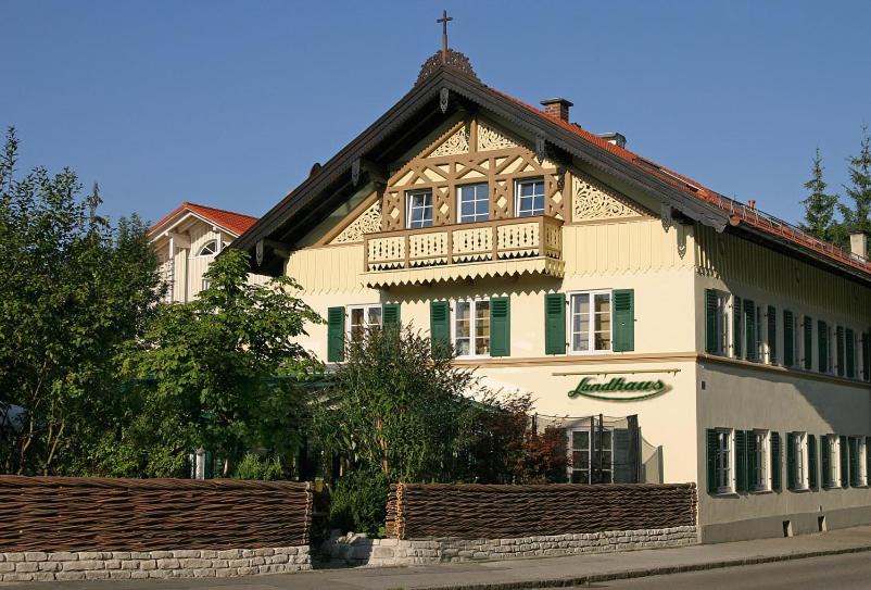 Wolfratshausen Hotel | Landhaus Hotel Wolfratshausen