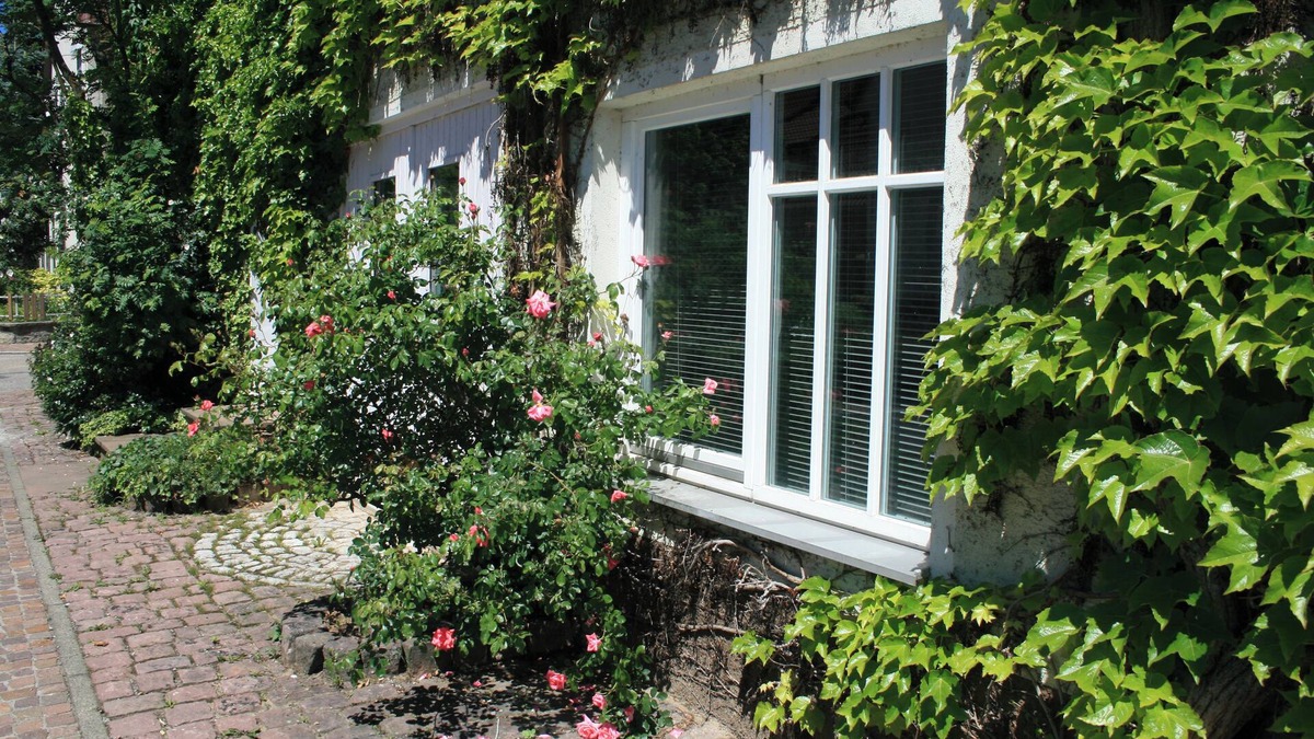 Weissach Apartment | Landhausrefugium am Porscheareal Ideal für Paare, Praktikanten, Monteure