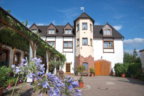 Hessheim Hotel | Landhotel Hopp Garni