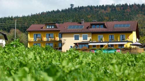 Ulrichsberg House | Landhotel SONNENHOF MotorradKrauk