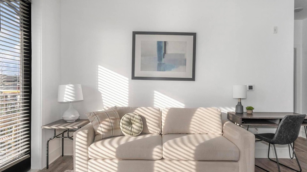 San Marco Apartment | Landing | Amazing 2BD, Pool, Gym