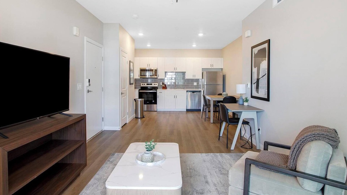 Townsite Apartment | Landing | Amazing 2BD, Rooftop Lounge, Pool