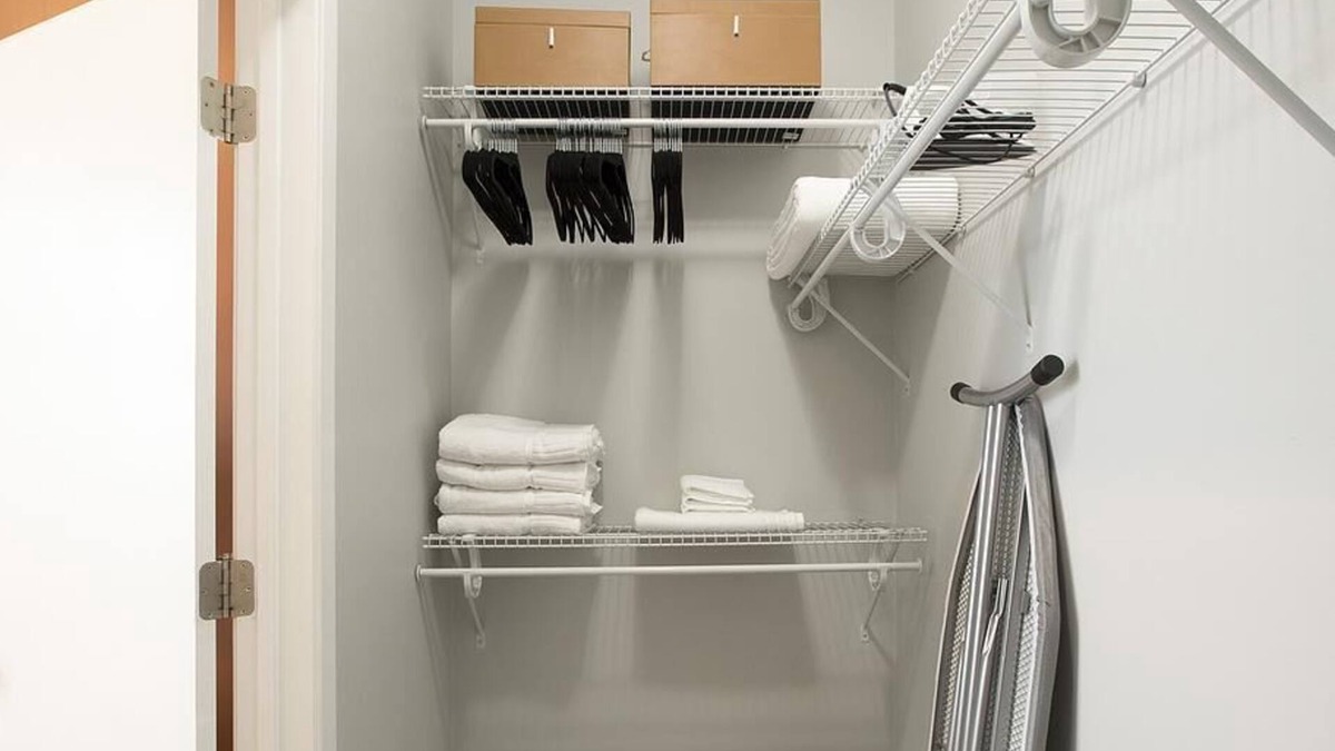 Southfield Apartment | Landing at 42 West - 1 Bedroom in Downtown Southfield