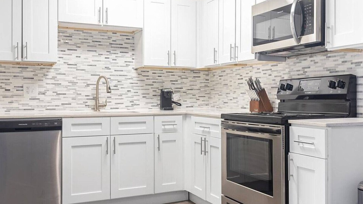 Ann Arbor Apartment | Landing at Arbor Haus - 1 Bedroom in Carpenter