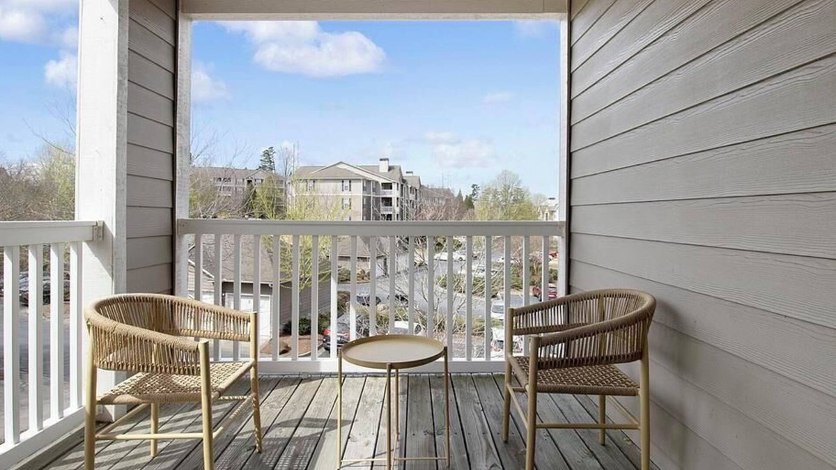 Town Center Apartment | Landing at Barrett Walk - 2 Bedrooms in Town Center