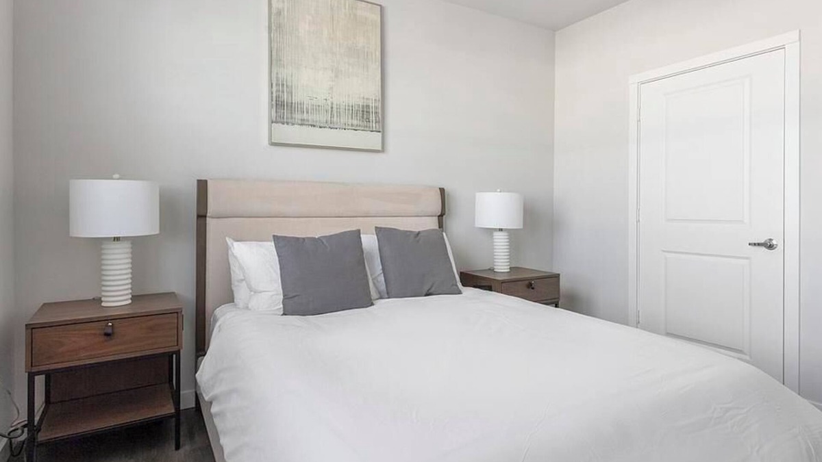 Spring Branch East Apartment | Landing at Bellrock Memorial - 2 Bedrooms in Northwest Houston