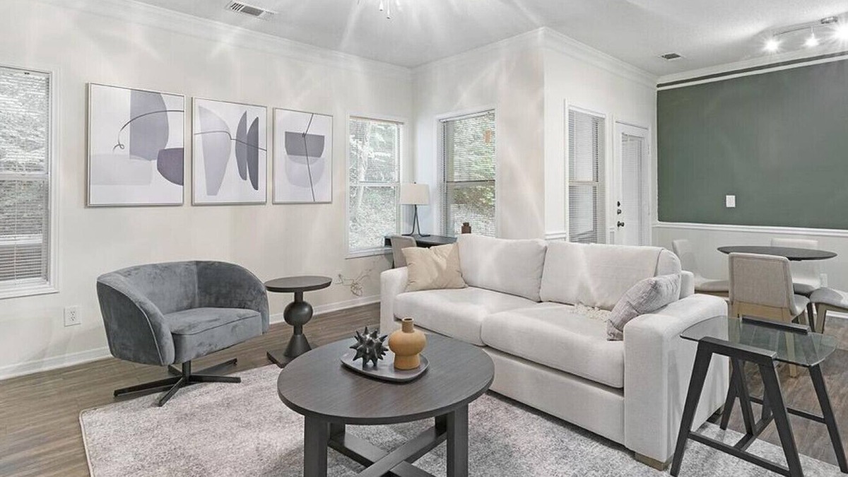 Winston - Salem Apartment | Landing at Crowne Club Apartments - 2 Bedrooms in Downtown Winston Salem