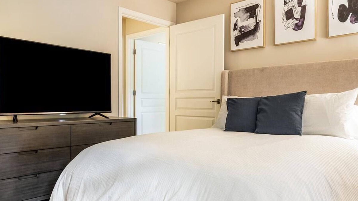North Newport News Apartment | Landing at Denbigh Village - 2 Bedrooms in North Newport News