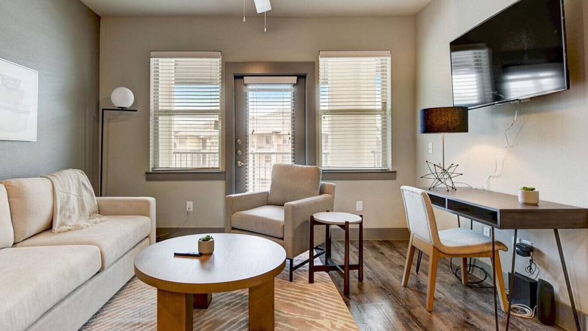 Denton Apartment | Landing at Discovery Park - 1 Bedroom in Downtown Denton
