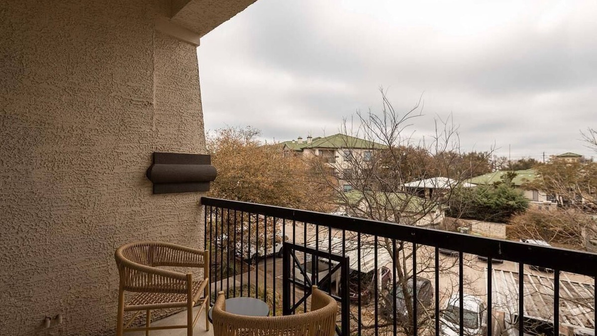Falconhead Apartment | Landing at Falconhead - 1 Bedroom in Falconhead