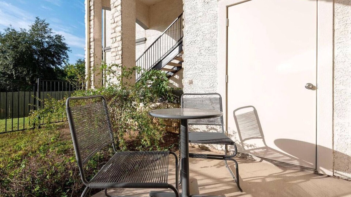 Falconhead Apartment | Landing at Falconhead - 1 Bedroom in Falconhead