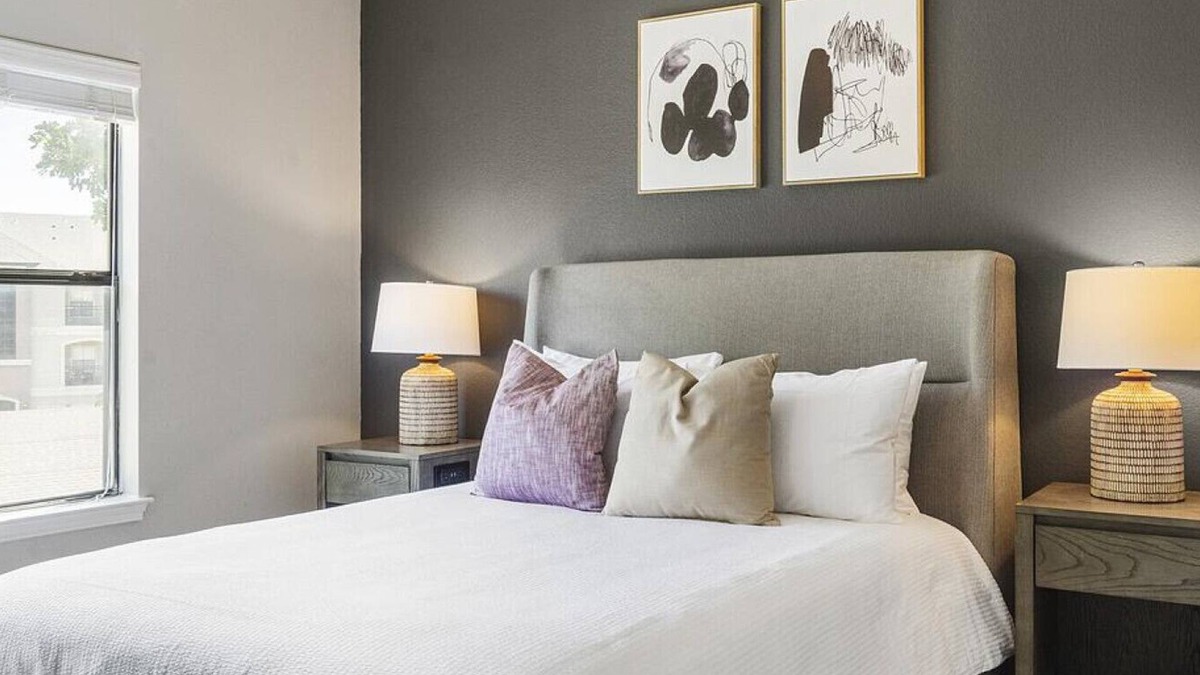 Euless Apartment | Landing at Franciscan At Bear Creek - 2 Bedrooms in Downtown Euless