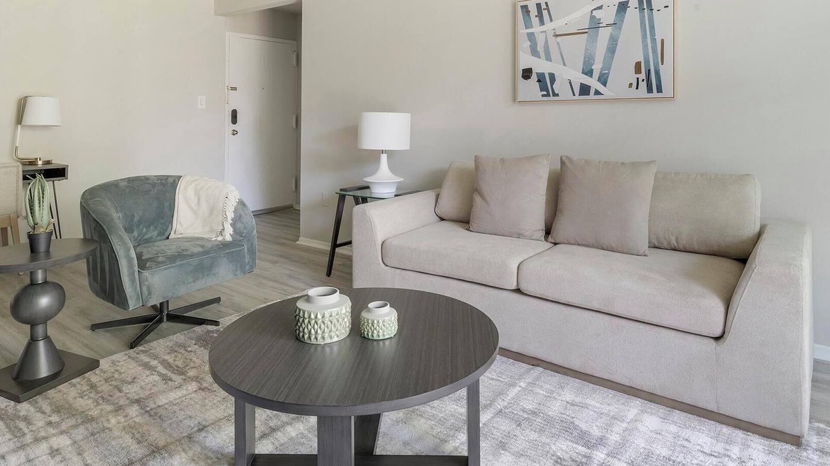 Greenbelt Apartment | Landing at Franklin Park at Greenbelt Station -.