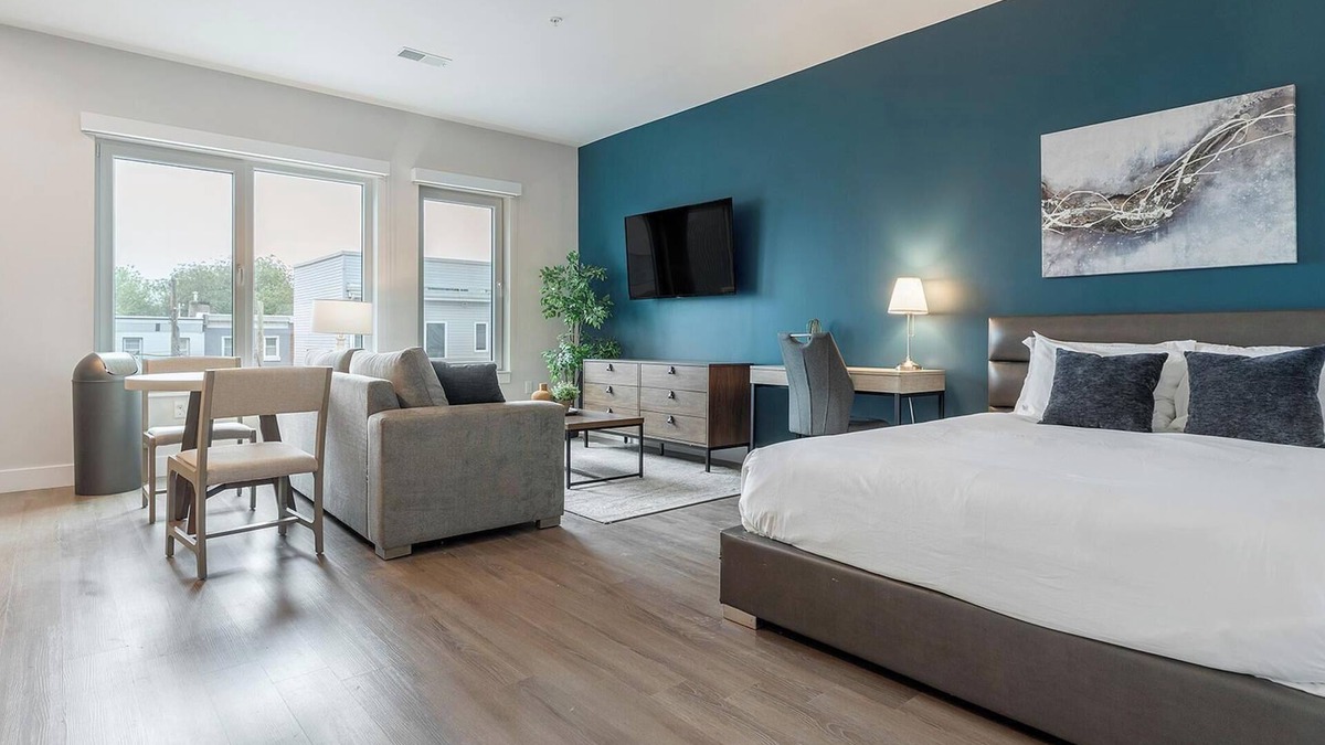 Kensington Apartment | Landing at Hagert and York - Studio in East Ken.
