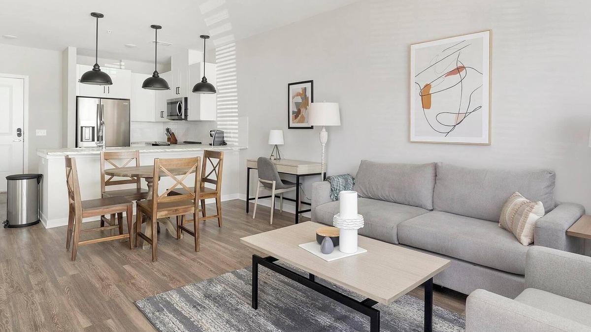 Huntsville Apartment | Landing at Laurel at Dry Creek - 1 Bedroom in E.