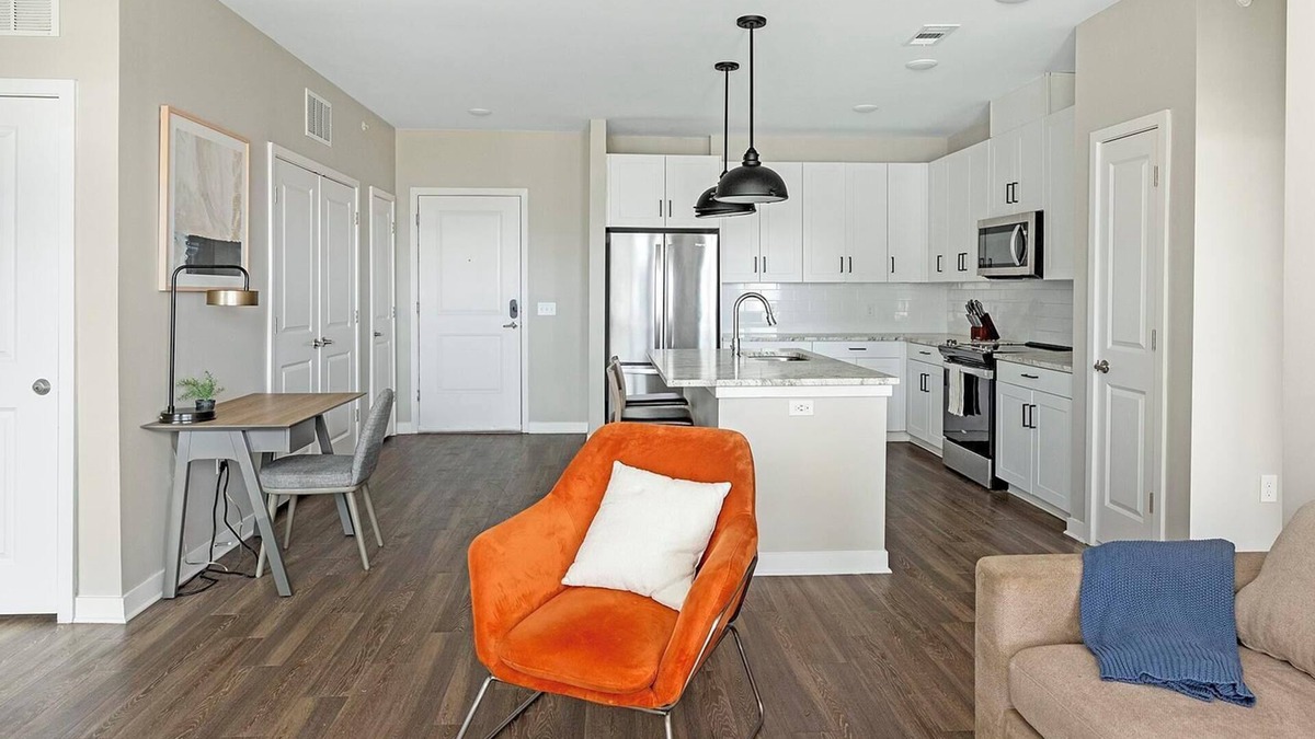 Huntsville Apartment | Landing at Laurel at Dry Creek - 2 Bedrooms in .