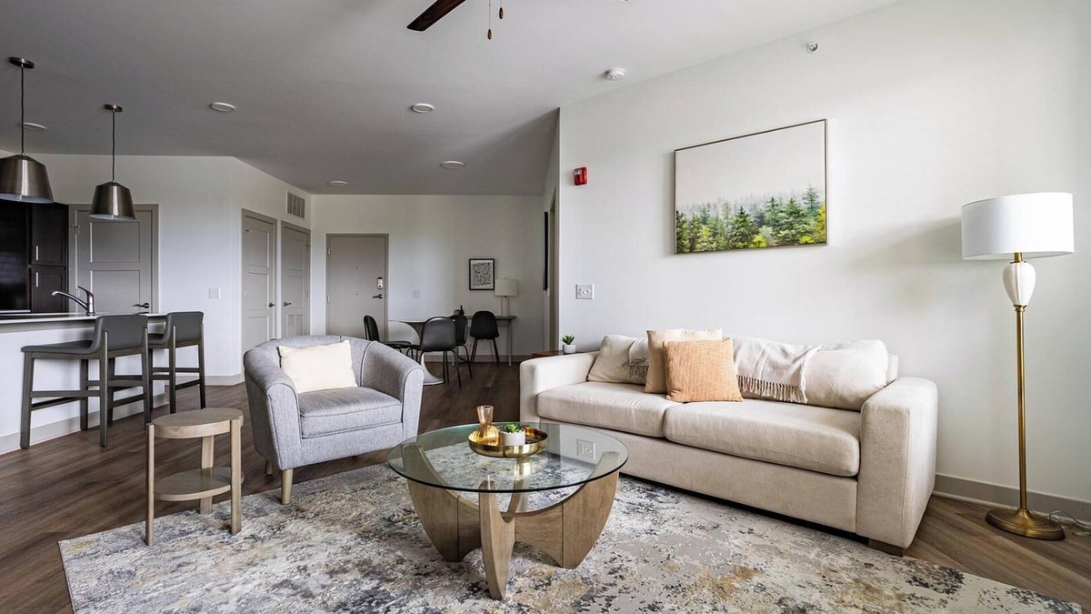 McCordsville Apartment | Landing at McCord Square - 2 Bedrooms in Mc Cor.