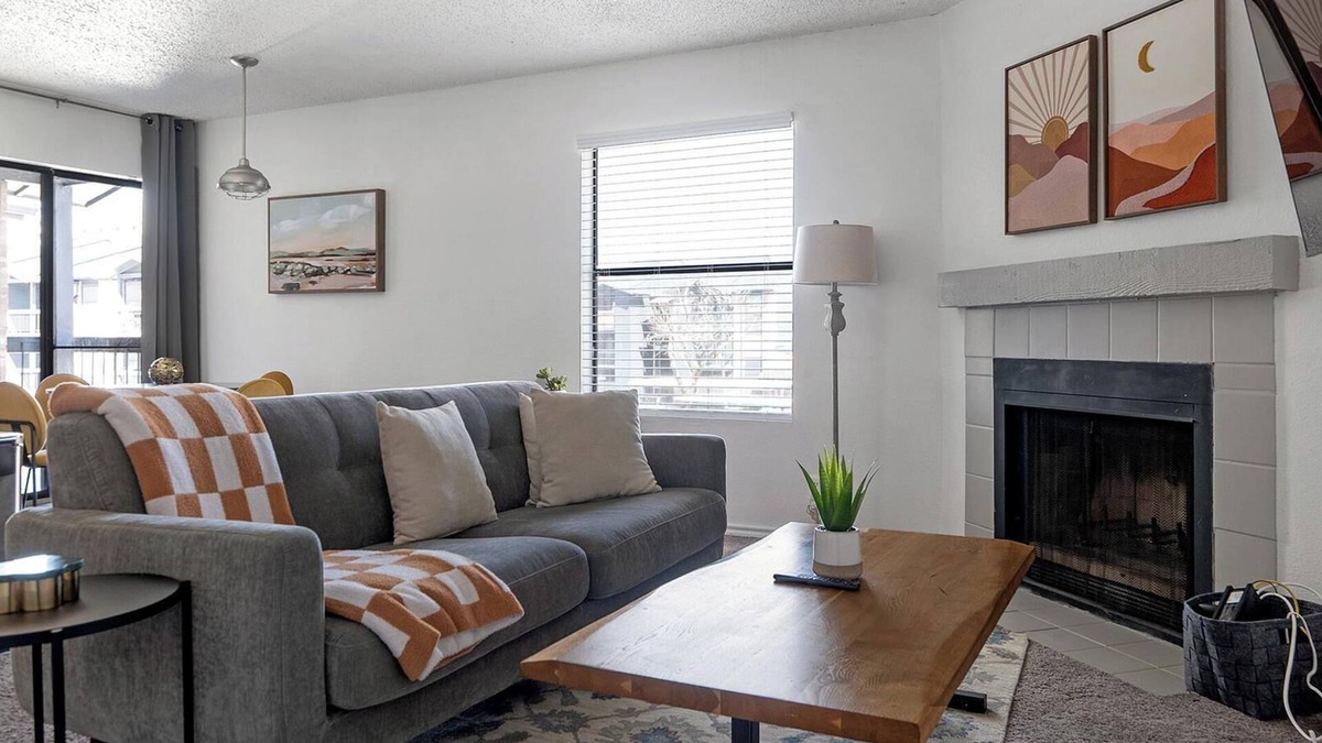 Windsor Park Apartment | Landing at Mueller Flats - 2 Bedrooms in Windso.