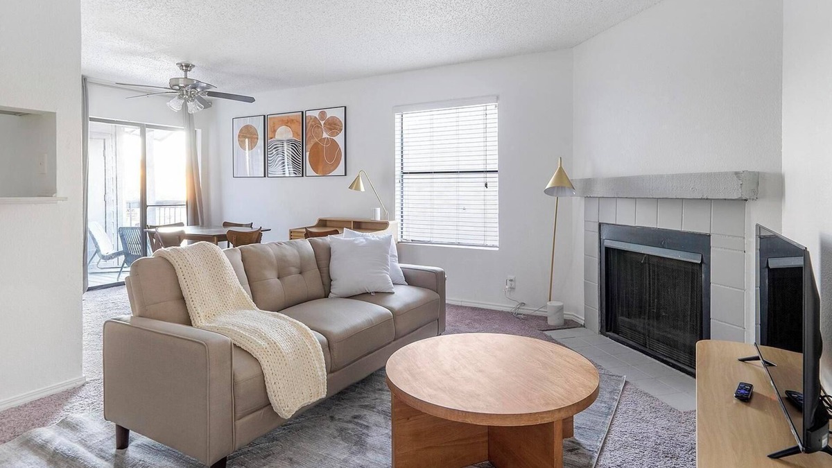 Windsor Park Apartment | Landing at Mueller Flats - 2 Bedrooms in Windso.