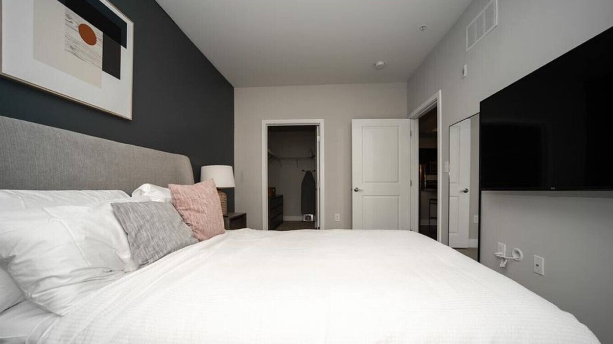 Plymouth Meeting Apartment | Landing at Parc at Plymouth Meeting - 1 Bedroom in Downtown Plymouth Meeting