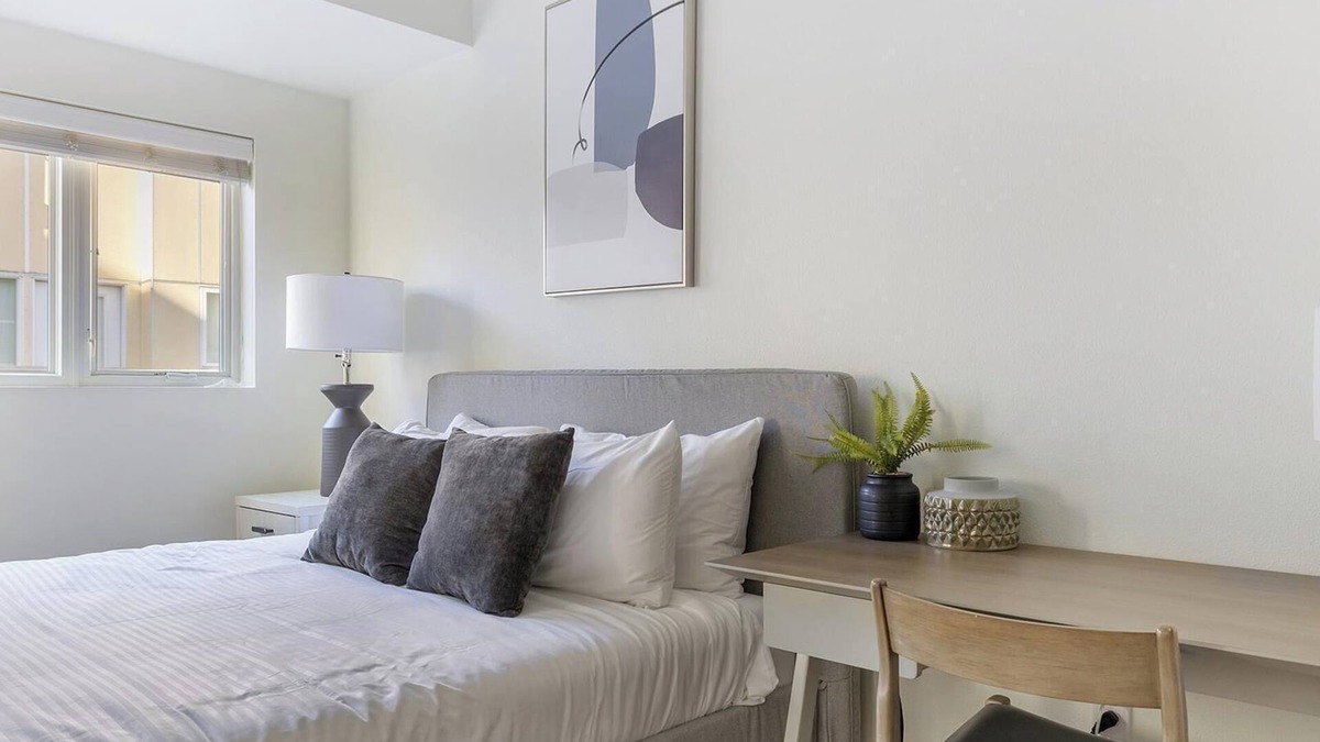 Pearl District Apartment | Landing at Pearl Studios - Studio in Northwest .