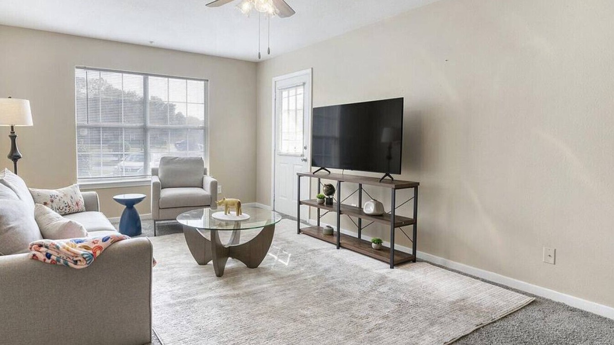 Talisheek Apartment | Landing at Pelican Pointe Apartments - 2 Bedrooms in Downtown Slidell