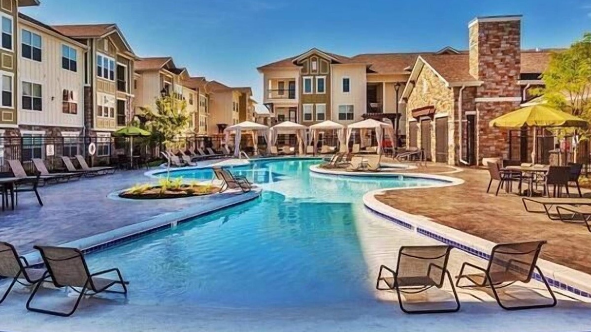 Fishers Apartment | Landing at Reveal on Cumberland - 2 Bedrooms in Downtown Fishers