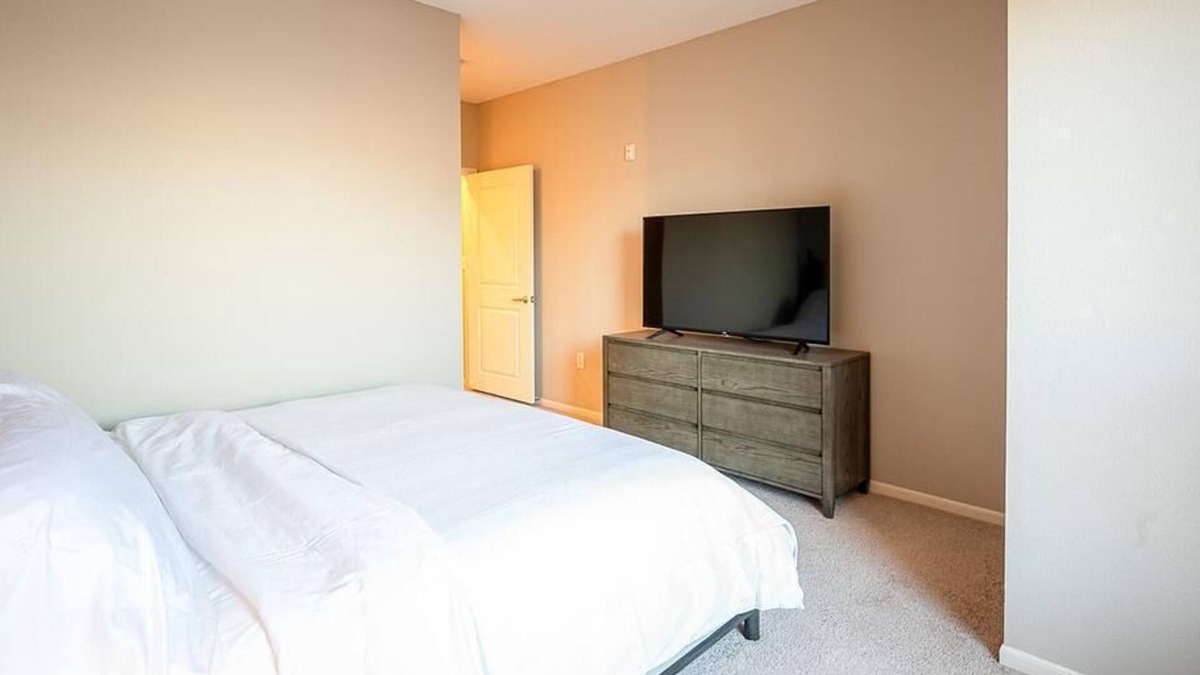West Seventh Apartment | Landing at Riverview at Upper Landing - 1 Bedroom in West Seventh Fort Road
